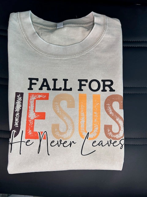 Fall for Jesus Graphic Tee – Faith-Inspired Christian T-Shirt