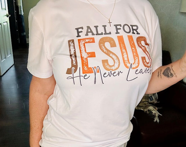 Fall for Jesus Graphic Tee – Faith-Inspired Christian T-Shirt