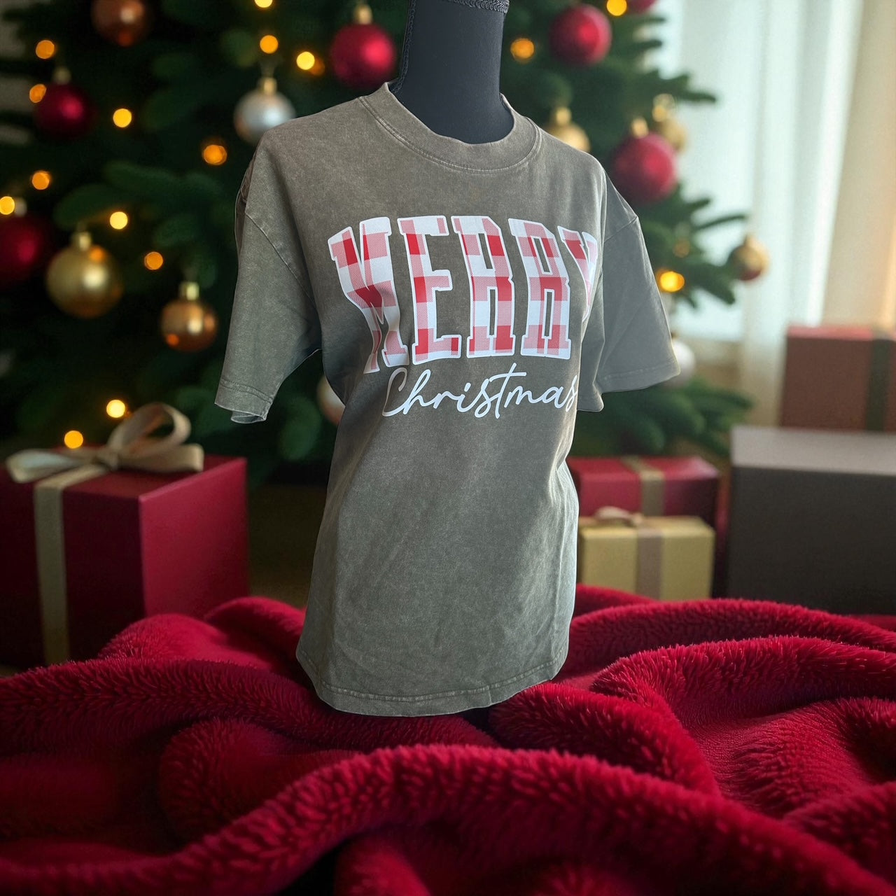 Merry Christmas Family Shirts – Matching Holiday Tees, Plaid Letter Design, Cozy Festive Outfits for Family Photos